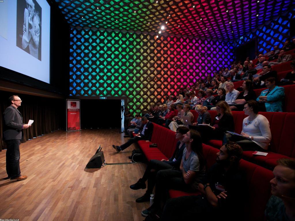 ការបង្ហាញព័តមាន និងសារៈសំខាន់របស់វា